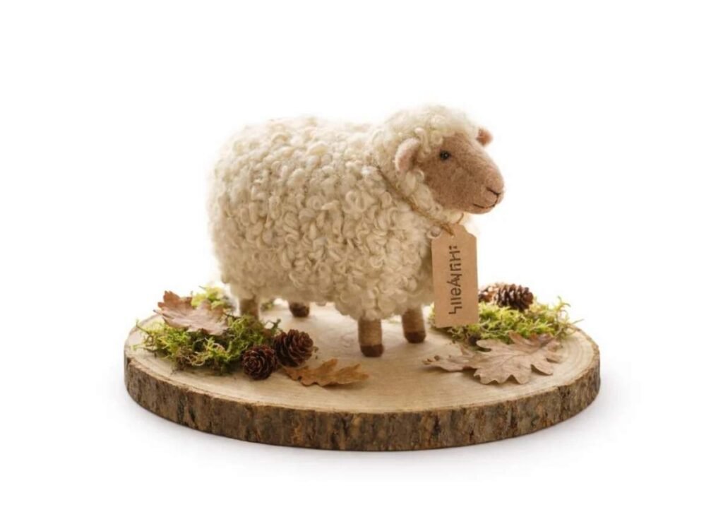 Pure New Zealand sheep wool for handmade felt products Hillyarn
